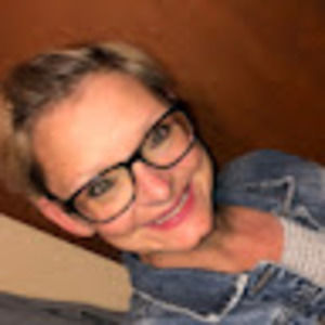 Meet your Posher, Deanna